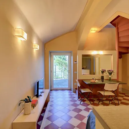 شقة La Prima Torre Country - 4 Posti Letto - Giardino E Piscina Condivisa *