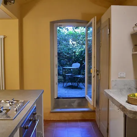 La Prima Torre Country - 4 Posti Letto - Giardino E Piscina Condivisa شقة *