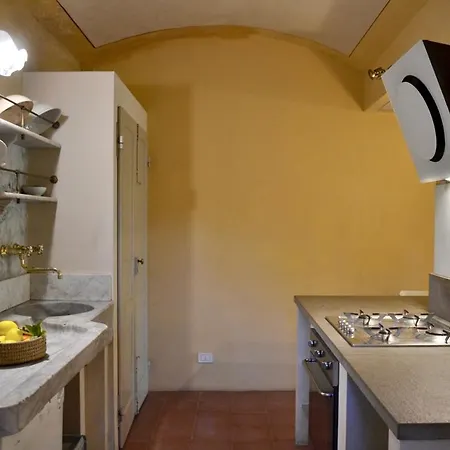 Apartment La Prima Torre Country - Garden & Shared Pool San Lorenzo della Costa