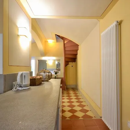 Apartment La Prima Torre Country - Garden & Shared Pool San Lorenzo della Costa