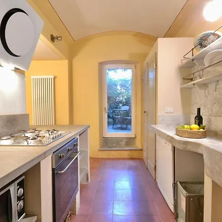 Apartment La Prima Torre Country - Garden & Shared Pool