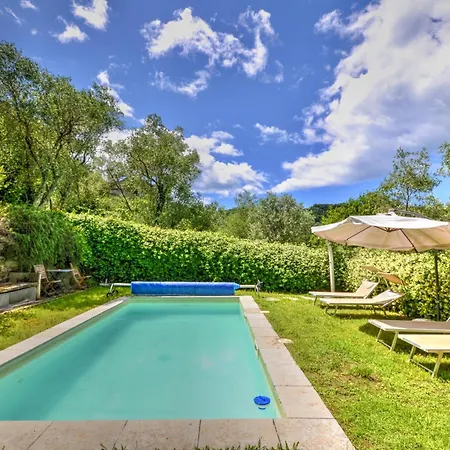 La Prima Torre Country - Garden & Shared Pool