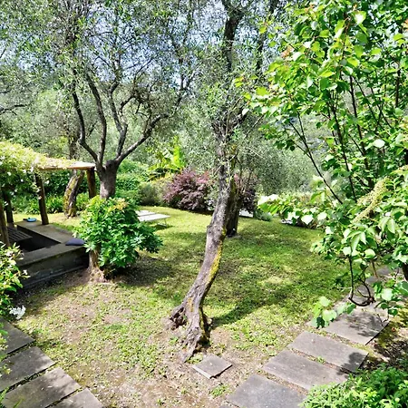 Apartment La Prima Torre Country - Garden & Shared Pool