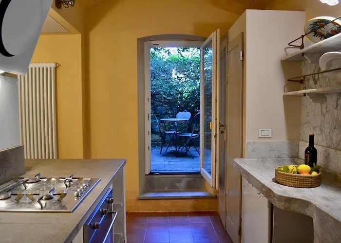 Διαμέρισμα La Prima Torre Country - 4 Posti Letto - Giardino E Piscina Condivisa *